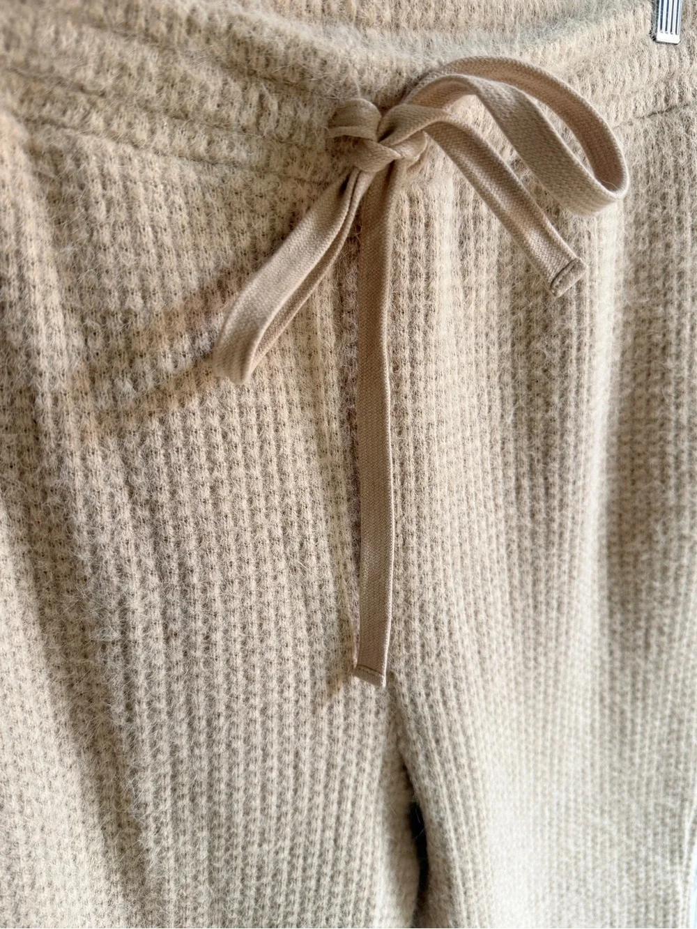 Fashion Nova Men's Fuzzy Waffle Knit Drawstring Lounge Pants Beige Tan SZ Medium